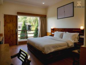 The Stone Age : a boutique hotel