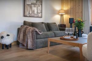 Mazelle St Paul - OVO Network