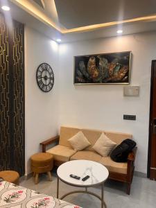 Luxury High Rise Studio 5 mint away from Noida extension
