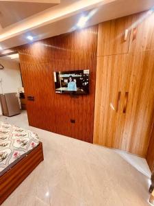 Luxury High Rise Studio 5 mint away from Noida extension