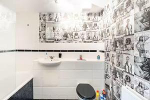 Quiet Room in Crawley Town Centre near Gatwick Airport