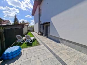 Pokoje gościnne Lenka-deptak