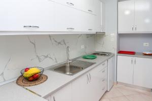 Sea View 1-Bed Apartment in Vlore