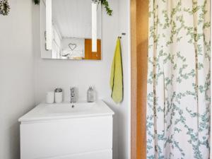 Holiday Home Hellevi - from the sea by Interhome