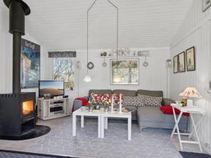 Holiday Home Hellevi - from the sea by Interhome