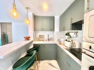Riva apartment in the city center by Welcome to Cannes