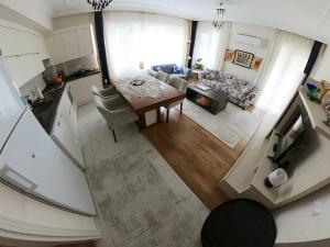 Fatoşs Spacious 2BR - Old Town 5 min away