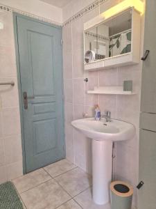 Bright apartment in Sainte-Marie sea view