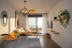 Seaside Serenity Apartment