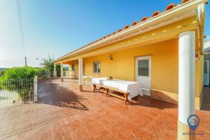 Orange House by MTPhomes