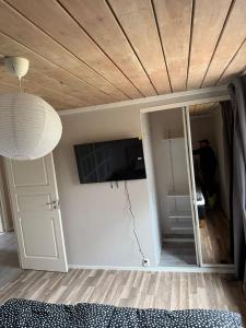Nyrenoverad villa med 5 sovrum i Gävle