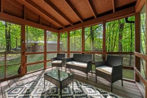 DogFriendly wHot Tub Fire Pit Resort Access