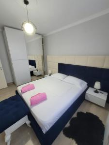 Frida Apartments