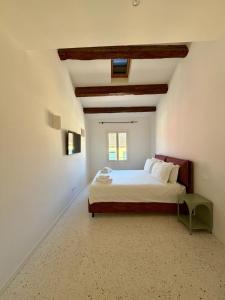 Canal View Flat Modern Design in Venice Palace