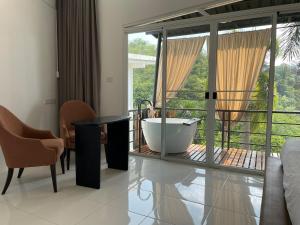 Stunning Seaview House 2 Bedroom Patong