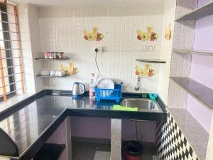 R J Homestay