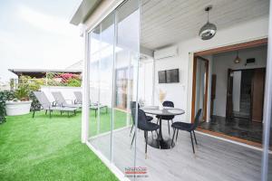 Newhouse CAVOUR Deluxe