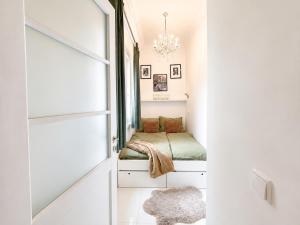 Apartment in Malá Strana-Steps from Charles Bridge