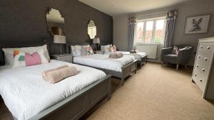 Gorse Lodge Courtyard Private Ensuite Rooms
