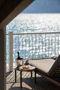 Hotel Baia Azzurra - Lake Front