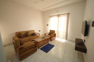 Chikoo Retreat