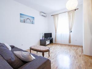 Apartment Perojka- 1 km vom Strand entfernt by Interhome