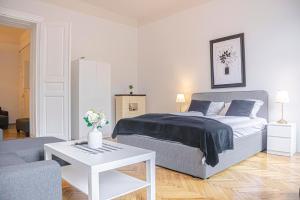 Vibrant 3BR near AKH Hospital - Perfect for Groups