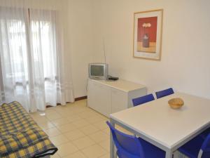 Apartment Strandnahe Ferienwohnung Villa Lisa 2 by Interhome