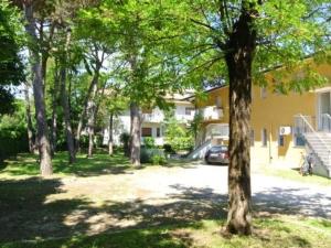 Apartment Strandnahe Ferienwohnung Villa Lisa 2 by Interhome