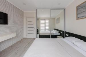 InshiApartments on Hazova str 8