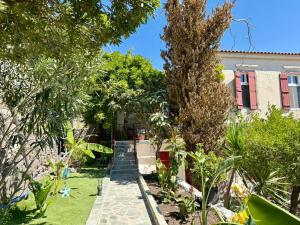 3 bedroom Ottoman Heritage Flat with Sea Views in Molyvos Lesvos