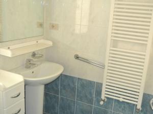 Apartment Ruhige Ferienwohnung Billa 1 by Interhome