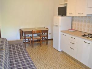 Apartment Gemütliche Ferienwohnung Silvia in ruhiger Lage by Interhome