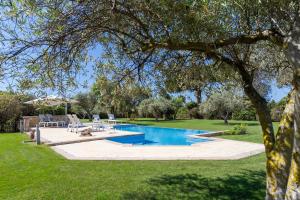 Villa Verde degli Ulivi - Luxury Villa con Piscina Privata e Vista Mare