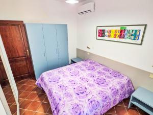 Apartment Zweizimmerwohnung mit Schlafzimmer mit Doppelbett und Schlafsofa by Interhome