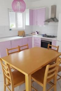 Apartment Ruhige Wohnung 100 Meter vom Strand entfernt by Interhome