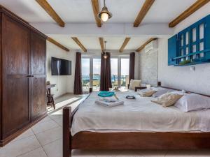 Holiday Home Meerblick Ferienvilla Haus Lucija mit Pool by Interhome