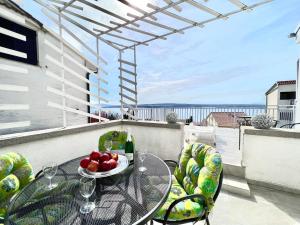 Apartment Azoa 1 by Interhome