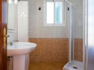 Apartment Jaén mit Gemeinschaftspool in einem andalusischen Cortijo in Chilches by Interhome