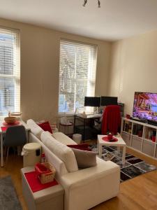 Cosy & Bright One Bedroom Flat in Primrose Hill