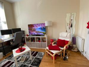 Cosy & Bright One Bedroom Flat in Primrose Hill