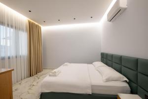 Royal View Luxury Penthouses