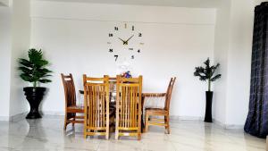 Fresh breeze tower in town apartment