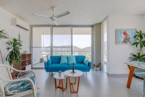 2 Dormitorios, terraza y vista al mar Caribe