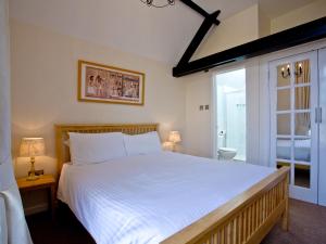 3 Torwood Gables