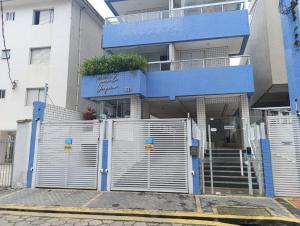 Apartamento novo! Pé na areia