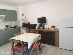 Charmant T2 avec terrasse sud - 4 pers. - FR-1-701-97