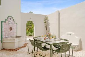 Luxury Villa & private pool by ELE Apartments