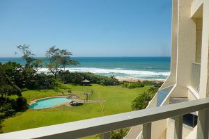 44 KYALANGA - on the beach