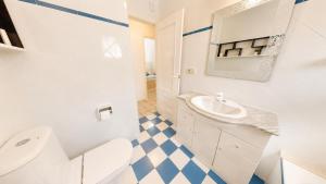 Villa Serena en Las Rotas Dénia a 240m del mar con terraza y parking by Family Homes Rentals